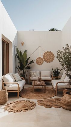 Transform your small apartment patio into a stunning oasis with DIY backyard patio projects, cozy backyard seating, and a charming backyard gazebo. Explore ideas for a backyard pergola, grill area, boho patio decor, and dog-friendly features to create the perfect outdoor retreat. Small Outside Patio Ideas Apartment, Small Backyard Apartment Ideas, Boho Patio Decor Small Spaces, Ideas For Small Backyard Spaces, Boho Small Patio Ideas, Small Cozy Backyard Ideas, Small Cafe Design Layout, Small Outside Patio Ideas, Outdoor Small Patio Ideas