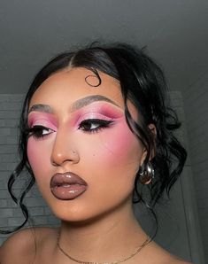 Nicki Minaj Concert Makeup Looks, Nicki Minaj Makeup Looks, Lolla Makeup, Vday Makeup, Concert Makeup Looks, Nicki Minaj Makeup, Nicki Minaj Concert, Euphoria Maddy, Fire Makeup