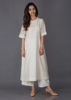 Cotton Plazo Design, White Kurti Designs Latest, Linen Kurti Designs Latest, Simple Kurta Designs Classy, Kurti And Plazo Designs Latest, Off White Kurti Designs, Kurta Neck Design Latest Cotton, Stylish Kurti Designs Latest, Silk Kurti Designs Latest