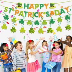 stpatricksday stpatrickdecor homedecor partydecor themedpartydecor partydecorations stpatrickday Irish Party, St Patrick’s Day, Light Green, St Patricks Day, Green Colors, Decorating Your Home