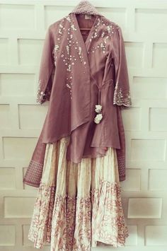 Pakistani Sleeves, Nikkah Dress, Indian Gowns Dresses, Trendy Dress Outfits, Pakistani Bridal Dresses, Indian Gowns, Designer Party Wear Dresses