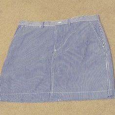 Nwot Seersucker Skirt With Slanted Pockets Summer Striped Lined Skort, Striped Lined Skort For Summer, Spring Striped Skort With Lined Skirt, Spring Striped Lined Skort, Preppy Cotton Mini Skirt With Lining, Preppy Cotton Mini Skort, Preppy Short Cotton Skirt, Preppy Summer Mini Skirt, Striped Cotton Relaxed Skirt