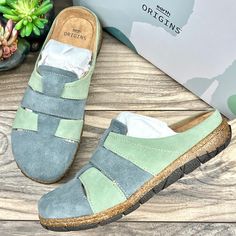 Nib Earth Origins Ellery Woven Clogs Mules Slip On Shoes Steel Blue Suede New In Box Women’s Us 8m, Eu 39 Women’s Us 9m, Eu 40.5 Detailed Description Is Provided In One Of The Photos. :: Orders Are Shipped The Same Or The Next Business Day Excluding Sat & Sun. Mq-2209-008/2708 Mq-2209-009/2708 Earth Shoes 1970s, Mules Shoes Flat, Tan Mules, Wool Clogs, Clogs And Mules, Earth Shoes, Clogs Style, Black Leather Pumps, Suede Mules