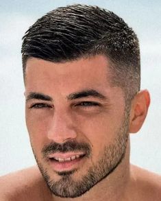 best Short Haircuts for Men Taper Haircut Men, Best Short Hairstyles For Men, Faded Beard, Modern Beard Styles, Short Comb Over, Very Short Hair Men, Crew Cut Haircut, Military Hair