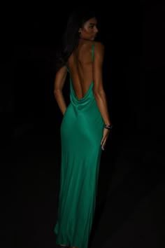 The silhouette of the moment meets an eclectic MESHKI flair. Draping beautifully over the feminine form, the JADE Cowl Neck Backless Maxi Dress is crafted from a luxurious satin fabrication for all your special occasions. With her cowl neckline, plunging low back and thigh high split, Jade will captivate from every angle. Pair with barely-there stilettos, minimal accessories and let her take centre stage. FEATURES: Skinny adjustable straps Cowl front and back neckline Open back Thigh high front Backless Maxi Dress, Looks Party, Cowl Neck Dress, Grad Dresses, Backless Maxi Dresses