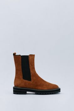 Best boot fowards. Wear yours with padded jackets and skirts to amp up the coziness. Real Suede Contrast Chelsea Boots Rounded Toe Chunky, Cleated Soles Pull-On Design Elasticized Goring Bootstrap Pull Tab Contrast Stitching Soft, Suede Material Oasis Fashion, Chunky Boots, Suede Material, Padded Jacket, Pull Tab, Fashion Face, Soft Suede, Boot Shoes Women, Chelsea Boots