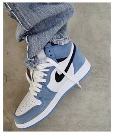 Trendy Shoes Sneakers, Dr Shoes, Cute Nike Shoes, Fresh Shoes, Hype Shoes, Cute Nikes