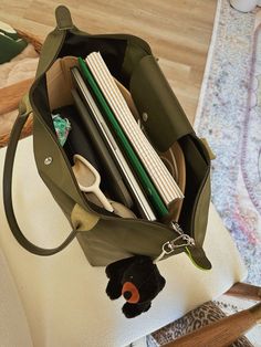 University schoolbag. Longchamp totel. Study aesthetic Uni Tote Bag Aesthetic, Longchamp School Bag, Longchamp Bag Aesthetic, Tote Bags For School