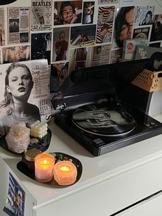 Taylor swift reputation crystals record player louis tomlinson harry styles zayn niall liam one direction candles wall collage Record Player Table Decor, Record Player Set Up Aesthetic, Vinyl Set Up Aesthetic, Record Player In Bedroom, Records Aesthetic Room, Record Collection Aesthetic, Record Player Setup Aesthetic, Record Player Bedroom, Vinyl Player Aesthetic