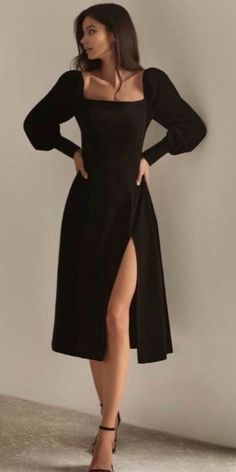 Black Aline Dress, Grad Outfits, Black Dresses Classy, Chique Outfits, Clothing Factory, Black Dress Outfits, Clothes Women, Fancy Outfits