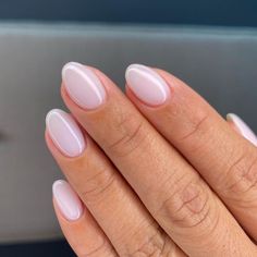 Dip Powder Nails Oval Shape, Solid Color Wedding Nails, Prom Nails Basic, Simple Gel Almond Nails, Short Nail Neutral, Short Oval Wedding Nails, Light Simple Nails, Dip Powder Nails Short Almond, Nails That Look Good Grown Out