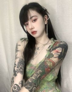 Tattoo for sexy girl Tattoed Women, Fire Tattoo, Japanese Sleeve Tattoos, Anime Guys Shirtless, Tattoo Trends, Absinthe, Girl Body, Life Tattoos, Tattoo Style