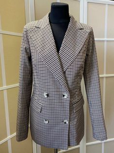 Women's double-breasted blazer with front buttons, slim / classic fit - blazer length 26,3 inches or 67 cm - sleeve length 24,8 inches or 63 cm - lined - front buttons - side pockets - double-breasted - classic fit The models are also wearing: 1. High Waist Pencil Skirt https://www.etsy.com/listing/928873088/high-waist-pencil-skirt-shapewear-skirt 2. Blue Silk Midi dress https://www.etsy.com/listing/928728889/silk-midi-dress-with-belt-silk-long Blazers are available in 4 major sizes according to Fitted Double-breasted Single Button Blazer Dress, Office Blazer Dress With Double Button And Long Sleeves, Double Breasted Long Sleeve Suit For Office, Fitted Long Sleeve Double-breasted Sport Coat, Fitted Long Sleeve Sport Coat With Double-breasted Button, Office Double Breasted Long Sleeve Suit, Career Blazer Dress With Lapel Collar And Double-breasted Fastening, Double-breasted Fitted Blazer Dress For Work, Fitted Double-breasted Blazer Dress For Work