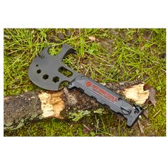 With 30 unique features, the Survival Axe Elite in black is a tool designed to handle any type of situation you might run in to. Whether you are looking to set up camp for the night, escape from a burning vehicle, or survive a zombie apocalypse, the Off Grid Tools Survival Axe Elite is the perfect tool for the job. Patent Pending fold out 6" Saw Blade Gadgets Design, Cool Camping Gadgets, Off Grid Survival, Camping Gadgets, Glass Breaker, Survival Equipment, Bug Out Bag, Survival Food, Survival Tools