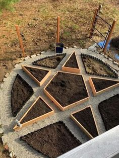 Gothic She Shed Interior, Pentagram Herb Garden, Victorian Garden Decor, Pentagram Garden Design, Spiderweb Trellis, Gothic Front Yard, Garden Pentagram, Goth Garden Ideas