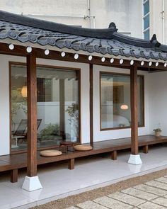 Asian House Aesthetic, Korean House Aesthetic, Hanok Interior, Japanese Exterior, Hanok House, Korean Traditional House, Traditional Korean House, Korean Architecture, Japanese House Design