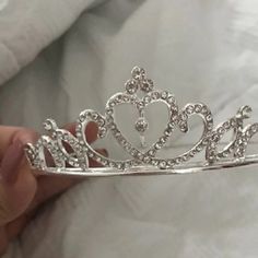 Birthday Tiara Aesthetic, Princess Crown Aesthetic, Tiara Aesthetic, Padme Costume, Hair Accessories Tiara, Crown Aesthetic, Newborn Photography Boy, Birthday Tiara, Crystal Bridal Tiaras