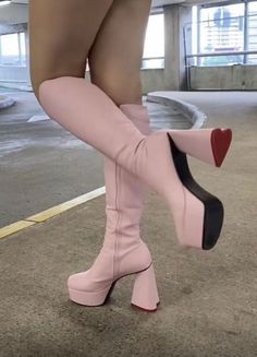 Cute Pink Boots, Sabrina Carpenter Heels, Sabrina Carpenter Shoes, Pink Leather Outfit, Popstar Outfits Ideas, Pretty Heels, Dr Shoes, Cute Shoes Heels, Pink Boots