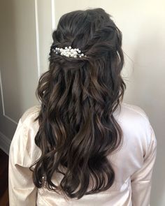 Half up half down hairstyle for wedding Hairstyle For Wedding, Half Up Half Down Hairstyle, Bridal Stylist, Down Hairstyle, Prom Inspiration, Coloring Techniques, Prom 2024