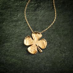 The Gilded Genuine Four Leaf Clover Pendant - Hammacher Schlemmer Symbol For Good Luck, Irish Symbols, Hammacher Schlemmer, Holiday Storage, Clover Pendant, For Good Luck, Four Leaves, Four Leaf, Tablet Accessories