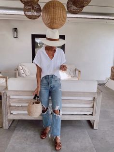 Spring Vacation Outfits Casual, Seaside Florida Outfits, Outfits For Arizona Vacation, 30a Outfits, Maine Outfits Summer, Summer Beach Fits, Casual Beach Vacation Outfits, Chic Beach Outfit, Casual Summer Clothes