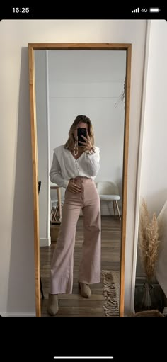 Look Boho Chic, Teaching Outfits, Leg Pants Outfit, Gorgeous Outfits, Teacher Outfit, School Looks, Church Outfits, Teacher Outfits, Pinterest Fashion