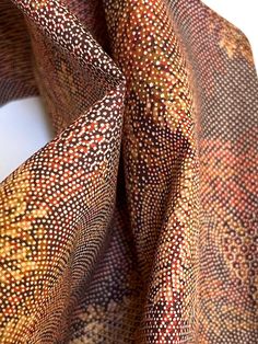 Vintage Japanese 100% silk from a deconstructed kimono.  It has gorgeous Edo Komon pattern of fall leaves. Warm tones of burnt orange, golden yellow, dark amber on warm brown background with tiny cream dots. This beautiful fabric has incredible complexity and a rich luxurious feel to it. Truly an amazing fabric. Perfect for fall it inspires me with so many creative ideas.  This fabric will turn any project into a work of art. This fabric comes from a vintage kimono that I deconstructed and it comes in different length panels. I use or sell every part of the kimono to give it new life.  Sizes - 41 inches (104 cm) X 14.5 inches (37 cm)  - 64 inches (163 cm) X 14.5 inches (37 cm)  Colors may vary slightly depending on the monitor. Please note - vintage fabrics may have minor imperfections due Sustainable Sewing, Kimono Vintage, Harvest Table, Vintage Japanese Kimono, Kimono Fabric, Brown Background, Vintage Kimono, Warm Autumn, Sewing Gifts