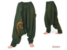 Harem pants women men Wide Leg Pants Aladdin Pants, Black Handcrafted from high quality cotton, printed Airy, super comfortable cotton pants made of light, comfortable to wear cotton. The ideal pants for leisure, sport and wherever it should be loose and comfortable :-) Special features: Elastic waist with drawstring, 2 large pockets Size: One Size fits all - elastic waist with drawstring Fits for US-Size 4 - 14 Circumference (waist): 27 - max. 40 inch Circumference (hip): up to max. 48 inch Len Cotton Tapered Leg Sweatpants For Yoga, Tapered Leg Cotton Sweatpants For Yoga, Cotton Tapered Leg Yoga Pants, Cotton Sweatpants With Pockets For Yoga, Cotton Relaxed Fit Tapered Yoga Pants, Relaxed Fit Cotton Yoga Pants Tapered Leg, Casual Cotton Harem Cargo Pants, Comfortable Cotton Relaxed Fit Harem Pants, Comfortable Cotton Harem Pants With Relaxed Fit