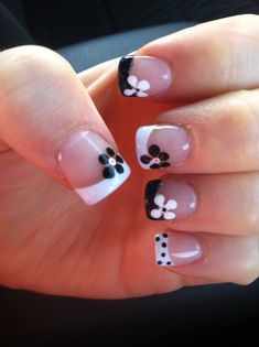 Nails For September Short, Dot Nails, Mani Ideas, French Tip Nail Designs, French Nail Art, Flower Nail Designs, Short Acrylic, Nails For Kids, White Nail