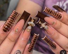 Long Acrylic Nails Brown, Brown Croc Nails, November Nail Ideas Acrylic, Brown Nails With Gems, Black Freestyle Nails, Extra Nails Designs, Birthday Nails Scorpio, Cute Freestyle Nails, Exotic Nails Acrylic