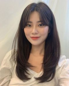 CHAHONG LONG HAIR STYLE Hair Over 50, Traditional Hairstyle, Layered Haircuts For Medium Hair, Asian Short Hair, Haircuts For Medium Hair, Haircuts Straight Hair, Hairstyles Over 50, Hair Collection, Asian Hair