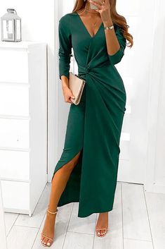 Evening Dresses With Sleeves, Party Kleidung, Dress Sleeve Styles, Mini Robes, Style Party, Style Upgrade, Fairy Dress, Fit Style, Asymmetrical Dress