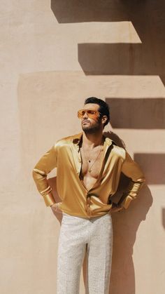 Menswear Glam Outfits Men, Disco Glam Outfits Men, Disco Glam Outfits, Shirt Photoshoot, India Fashion Men, Faraz Manan, Star Outfit, Birthday Cocktail, Outfit Verano