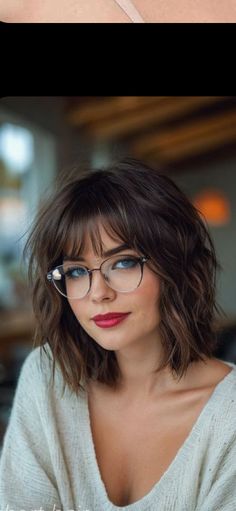 Midi Hairstyle Women, Long Bob With Bangs Wavy Hair, Medium Hair With Bangs And Glasses, Medium Length Bob With Bangs Over 50, Bob Hairstyle With Curtain Bangs, Round Face Haircuts Thick Hair, Medium Shag With Wispy Bangs, Tina Fey Hair, Fringe Bangs Medium Hair