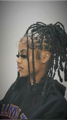 Invisible Soft Locs, Soft Loc Install, Fake Dreadlocks Black Women, Soft Loc Bob Hairstyles, Female Loc Hairstyles, Edges On Locs, Barrel Ends On Soft Locs, Faux Loc Hairstyles For Women, Dreads For White Women