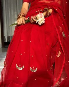 Red Embellished Saree For Navratri, Red Floral Embroidered Saree For Navratri, Red Resham Embroidered Pre-draped Saree For Navratri, Navratri Red Long Dupatta, Navratri Red Embroidered Saree Fabric, Beautiful Sarees, Vogue India, Indian Embroidery, Indian Outfit