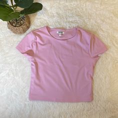 Nwot Cropped Baby Pink Shirt Sleeve. Thicker Material And Spandex So It Is Stretchy And Comfy. Never Worn Baby Pink Shirt, Basic Pink Cropped T-shirt, Fitted Cropped Pink T-shirt, Basic Pink Cropped Short Sleeve T-shirt, Cheap Pink Cropped Cotton T-shirt, Cheap Pink Stretch Cropped T-shirt, Cropped Tee, Pink Shirt, Crop Tee