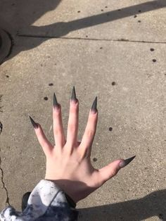 Acrylic Nails Stiletto, Witchy Nails, Sharp Nails, Art Designs Ideas, Punk Nails, Gothic Nails, Anime Nails, Claw Nails, Edgy Nails