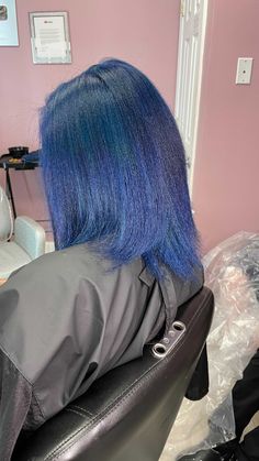 _cassandraolivia on Instagram: Who remembers this song? 💙🎶 Blue Retouch. Olaplex. Silk press and trim with some curls 🌀 Using my custom irons from @shopcassandraolivia… Silk Press, Trim