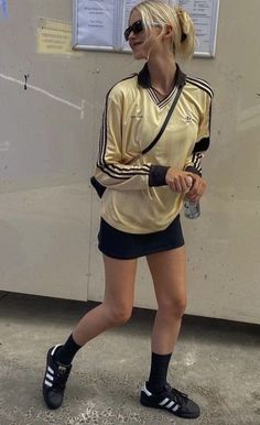 Look Adidas, Outfits Y2k, Looks Street Style, Football Outfits, Mode Inspo, Looks Style, Fashion Killa, Aesthetic Outfits