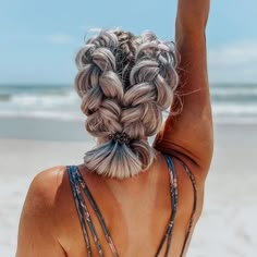 Beach Braids, Boat Hair, Lake Hair Styles, Pool Hairstyle Ideas, Vacation Hairstyles, Hairstyles Beach, Beach Hairstyles Medium, Hairstyles Men, Pool Hairstyles