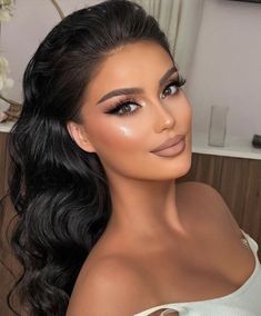 Glam Bride Makeup, Wedding Makeup Bride, Glam Wedding Makeup, Bridal Hair Buns, Glam Makeup Look, Wedding Makeup Looks, Makijaż Smokey Eye, Bridal Makeup Looks, Nude Makeup