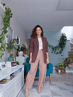 Casual Office Fashion, Outfits Blazer, Cute Work Outfits, Color Blocking Outfits, Girl Boss Style, Outfit Combinations, Blazer Outfits, Style Mistakes