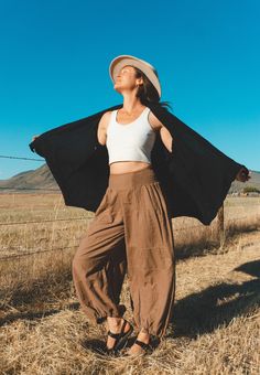 "｡✧ Shop our graceful store at cottonflowerclothing.com ✧｡ Hello boho-chic breathable yoga pants! These are 100% breathable natural fiber and flexible in the waist. They won't fall down your leg when you play upside-down - there is a drawstring cinch at the ankle. You also have the option to wear them open at the ankle for a wide leg. They are double-lined in gauze - wear nothing underneath and be totally covered while still being 100% breathable. The wide, flexible waistband is comfortable on a Fall Nights, Early Fall Outfit, Natural Fabric, Pantalon Large, Wide Pants, Leather Shorts, Palazzo Pants, Cotton Pants, Natural Fabrics