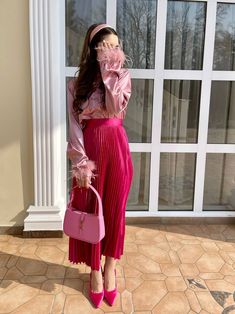 Pink Casual Outfit Classy, Barbie Modest Outfits, Pink Outfits Modest, Pink Professional Outfit, Modest Pink Outfits, Pink Long Skirt Outfit, Pink Modest Outfits, Casual Romantic Style, Classy Spring Outfits