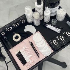 Beauty Room Set Up, Beauty Salon Set Up, Lash Business Essentials, Eyelash Tech Aesthetic, Lash Products, Lash Tech Set Up, Lash Tech Aesthetic Room, Brow Lamination Set Up