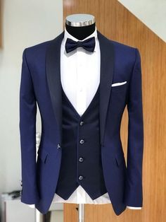 Party Time 🎉 Jas Wedding, Blue Tuxedo, Blue Suit Men, Wedding Suits Groom, Groom Tuxedo, Mens Fashion Edgy, Designer Suits For Men, Mens Suit Jacket