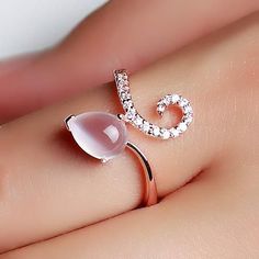 beautiful jewelry Rose Gold Plated Ring, Tiny Rings, Cool Ideas, I Love Jewelry, Fashion Ring, Pretty Jewellery, Amethyst Ring, Bling Bling, Cute Jewelry