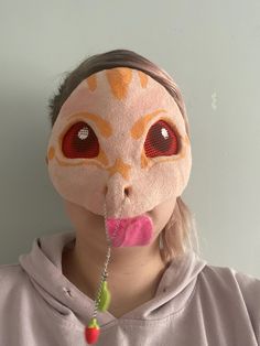 This is an albino leopard gecko mask. This mask is mq-hq. Fully lined, felted, hand painted, base made by me, removable nose accessory included. Albino Leopard Gecko, Eagle Mountain, Crested Gecko, Costume Masks, Leopard Gecko, Gecko, Made By Me, Costume Accessories, Halloween Shopping