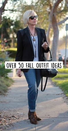 Outfit Ideas Woman Over 40, Age 50 Fashion, Womens Fall Outfits With Boots, Winter Styles For Women Over 50, What To Wear Over 50 Outfits, Edgy Fashion For Over 50, Midlife Fashion Over 50, Everyday Autumn Outfits, Over 60 Wardrobe Ideas